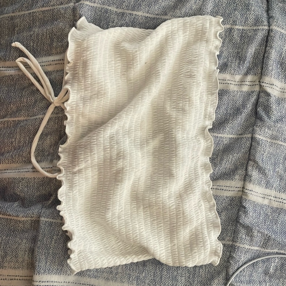 White tie back crop top